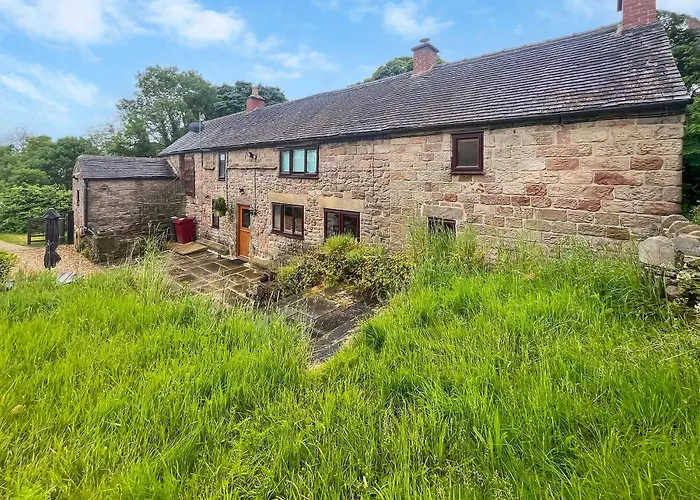 Dewy Lane Farm House