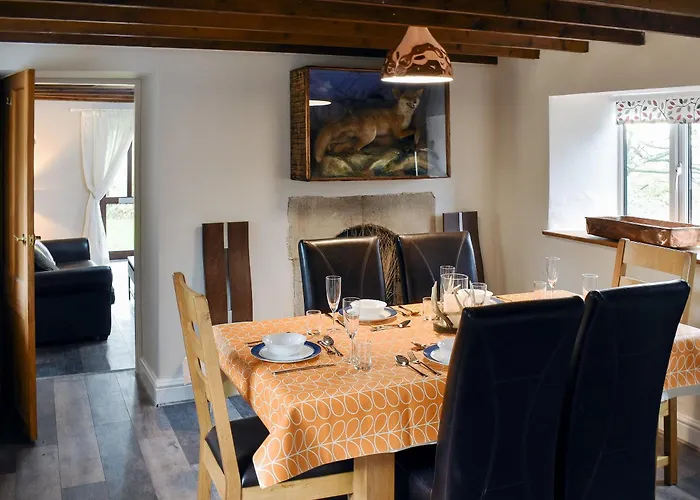 Dewy Lane Farm House